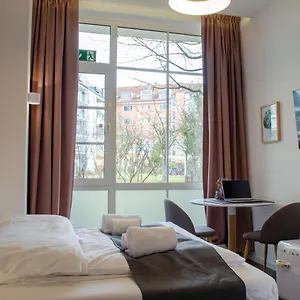 Apartment Homely 8 - Relaxed Self-check-in In