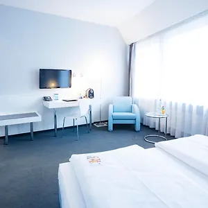 Garner - Checkpoint Charlie By Ihg Berlino